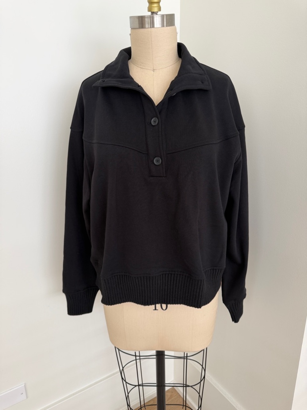tentree Black Button-Neck Pullover Sweater